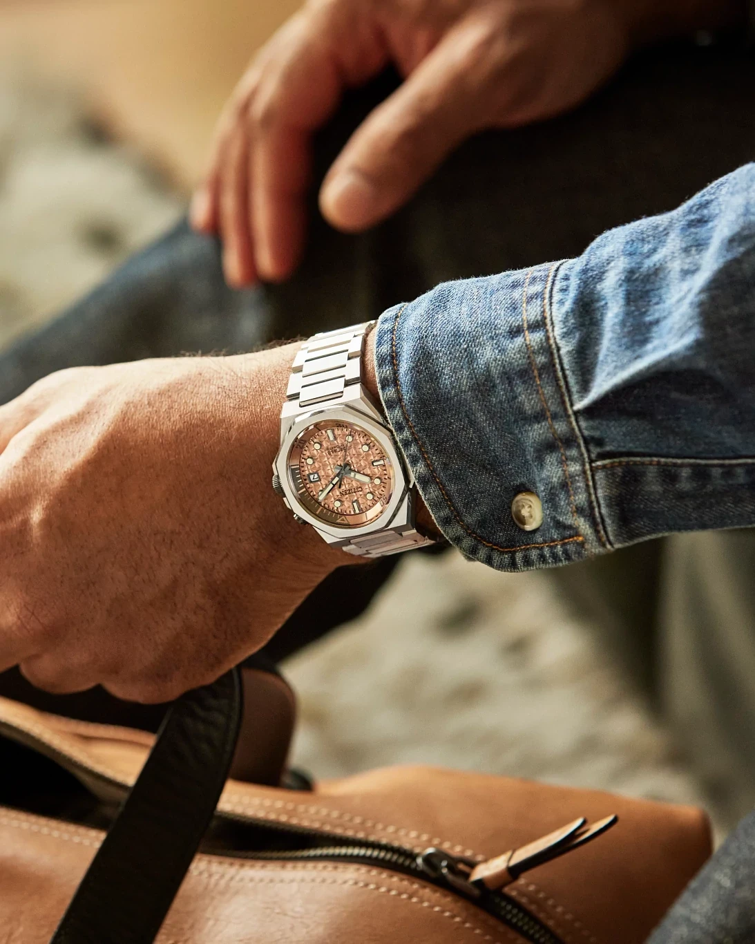 Series8 890 Salmon Dial Stainless Steel Bracelet NB6066-51W | CITIZEN